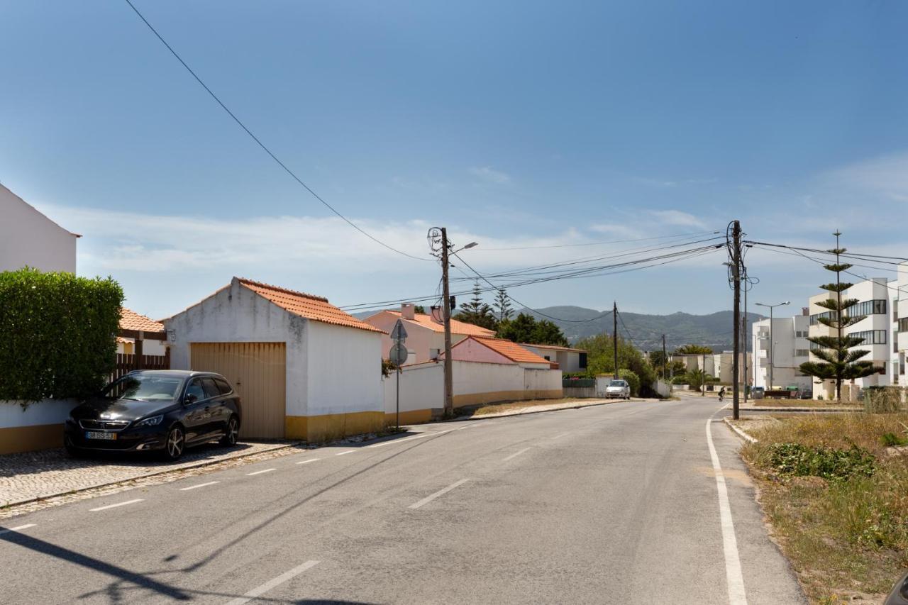 Joivy 3-Br Cottage With Terrace And Garden In Colares Sintra Luaran gambar